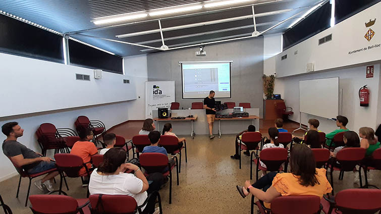 A escola Ramon Farrerons em Bell-lloc saboreia um novo ‘gosto de tecnologia’